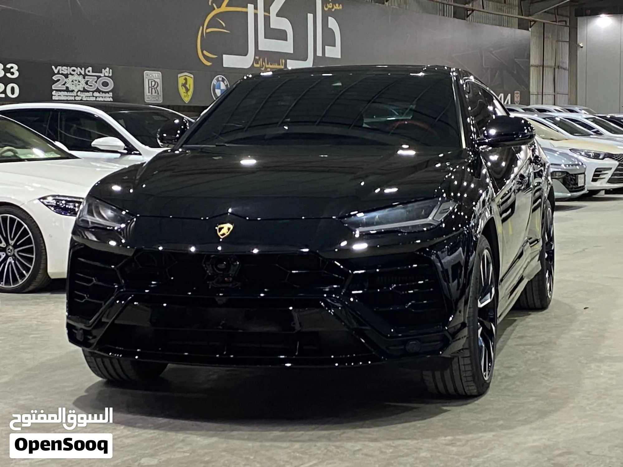 لامبورغيني اوروس Standard 2020 مستعملة – أسود - image 1