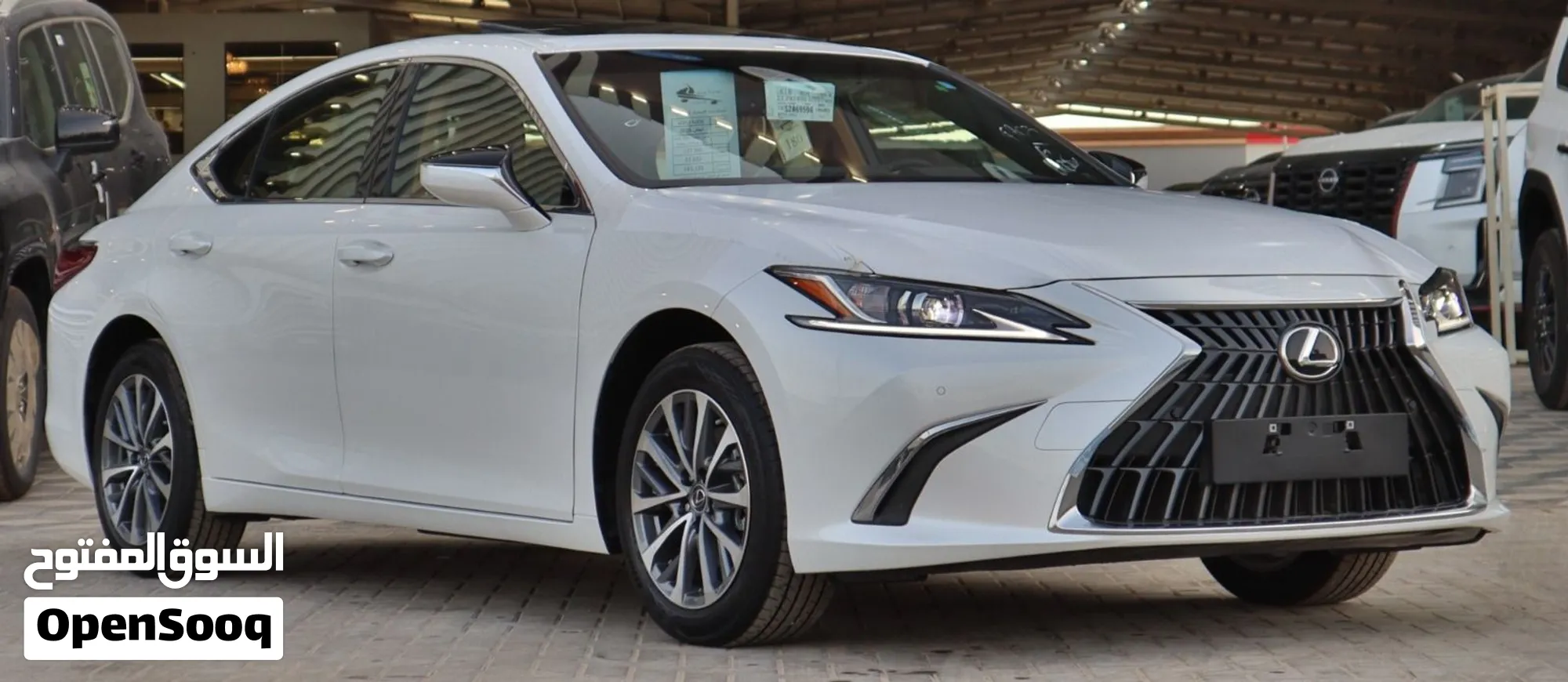 Lexus ES 250 Standard 2025 جديدة للبيع في الرياض - image 1