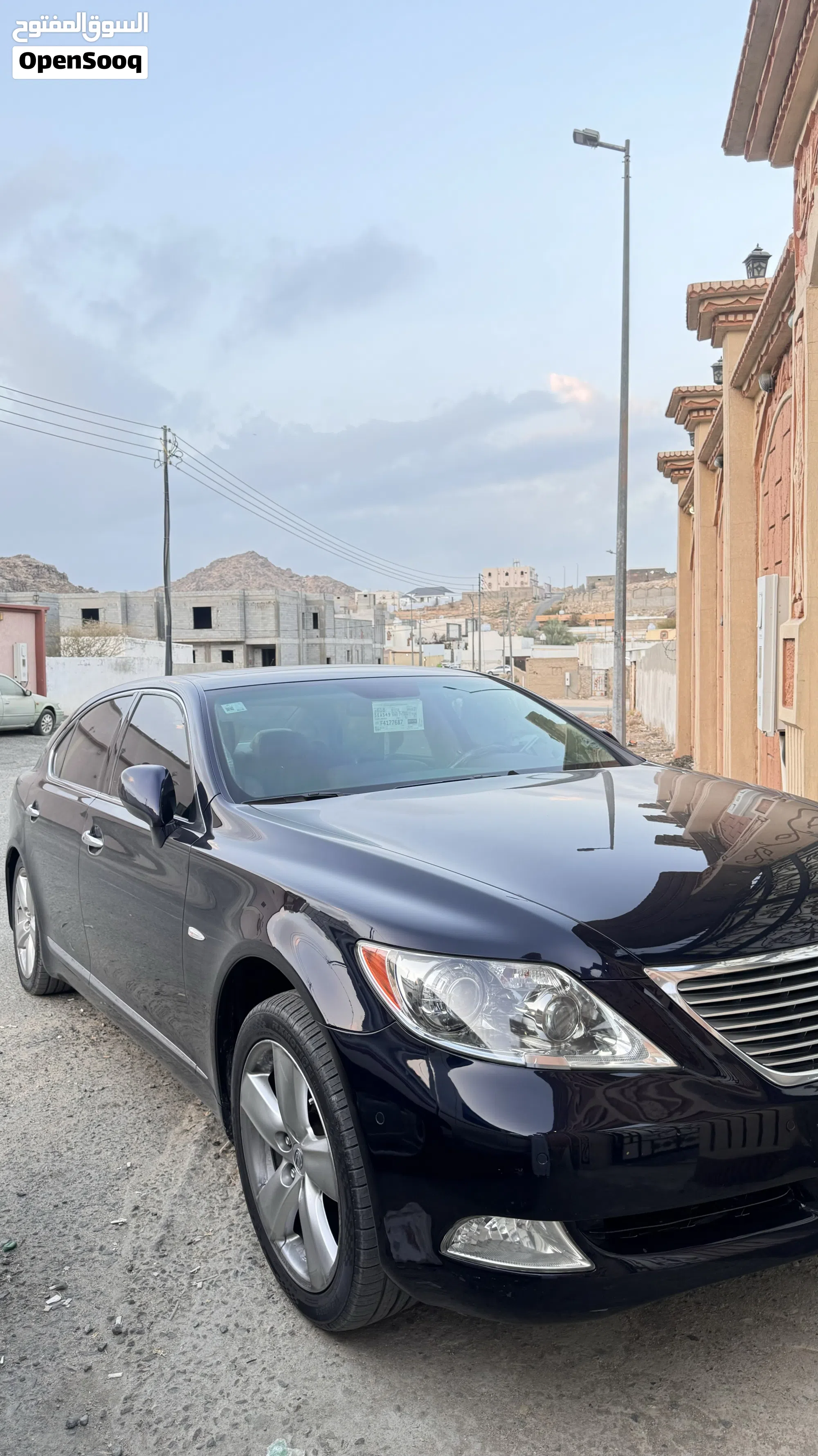 2007 Lexus LS 460 in Excellent Condition for Sale in Makkah - image 1