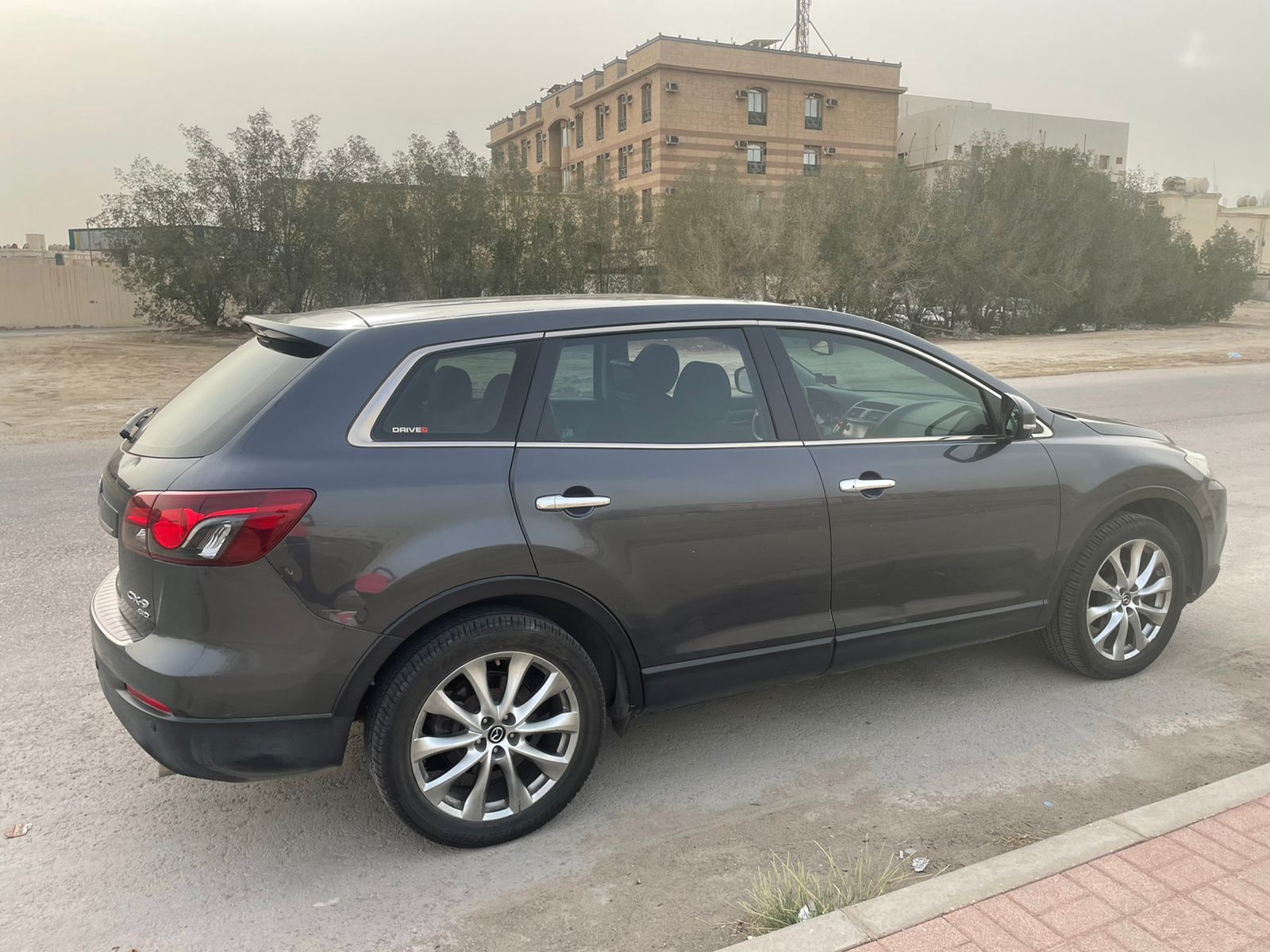 مازدا CX-9 موديل 2014 بحالة ممتازة - image 1