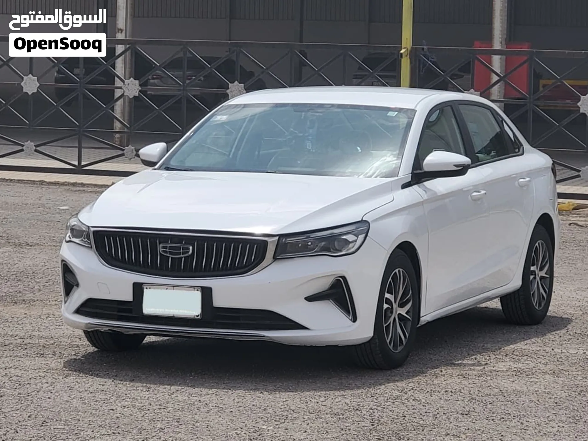 جيلي امجراند Standard 2024 مستعملة للبيع في الرياض – 114 ألف كم - image 1