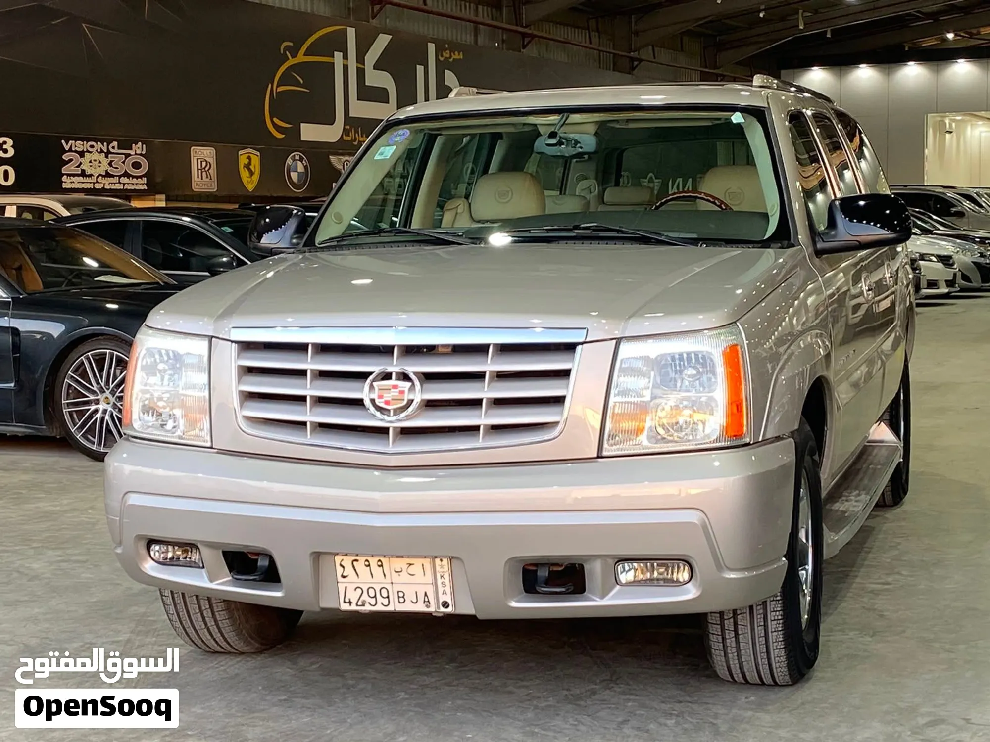 كاديلاك اسكاليد ESV 2005 مستعملة للبيع في الرياض – 60,000 ريال - image 1