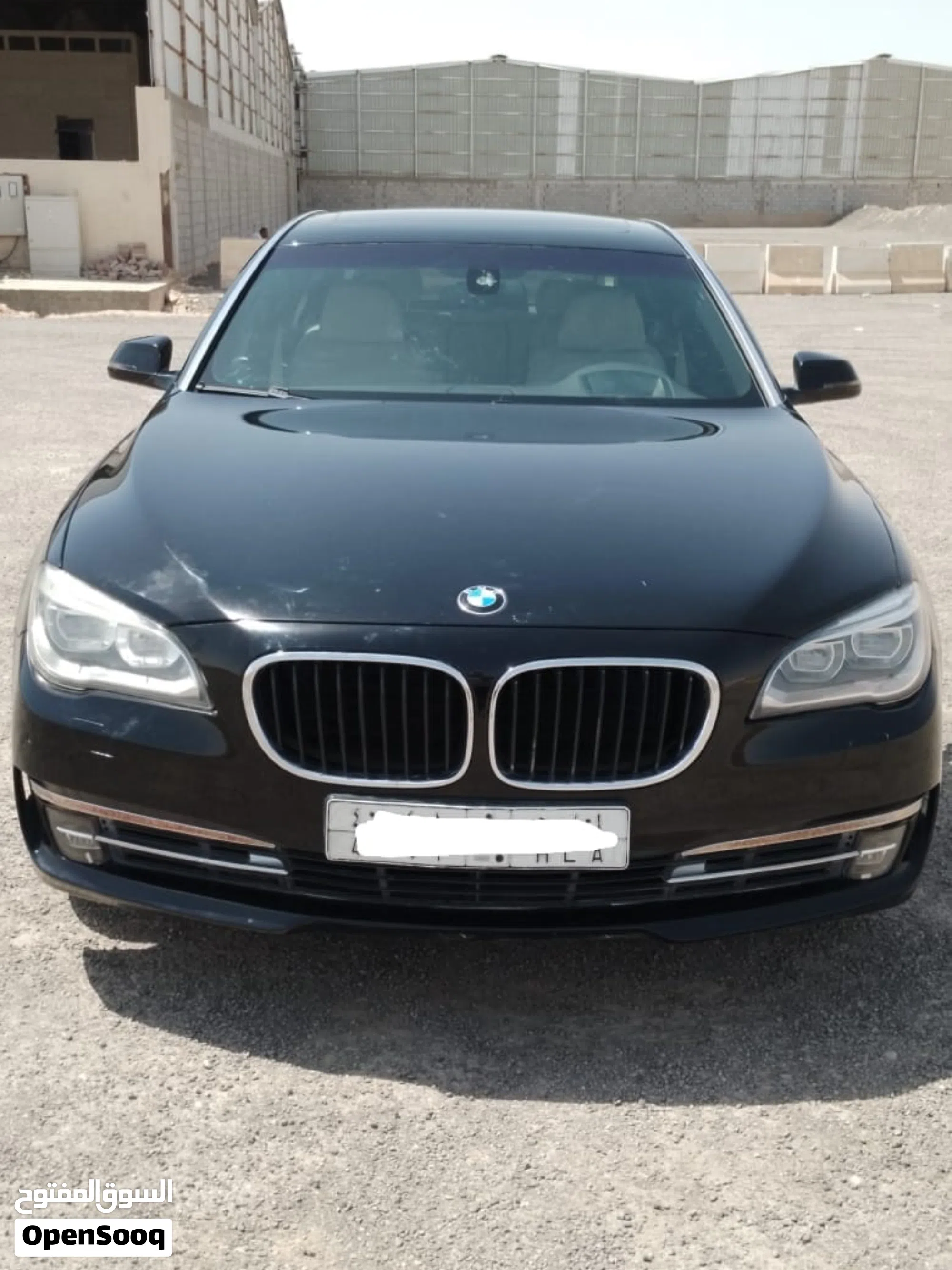 بي ام دبليو الفئة 7 740 موديل 2014 مستعملة للبيع في الرياض - image 1